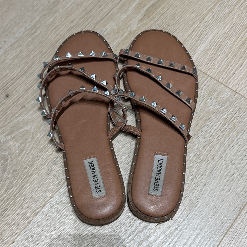 Steve Madden Tan Studded Sandals